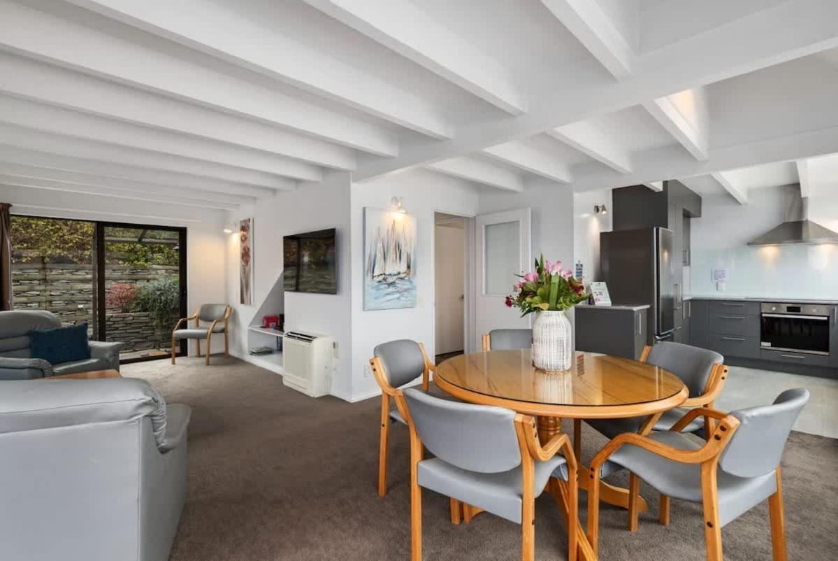 Woodlands Close Retreat Holiday home *