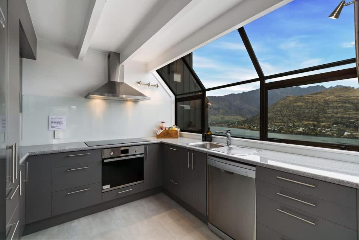 Woodlands Close Retreat Holiday home